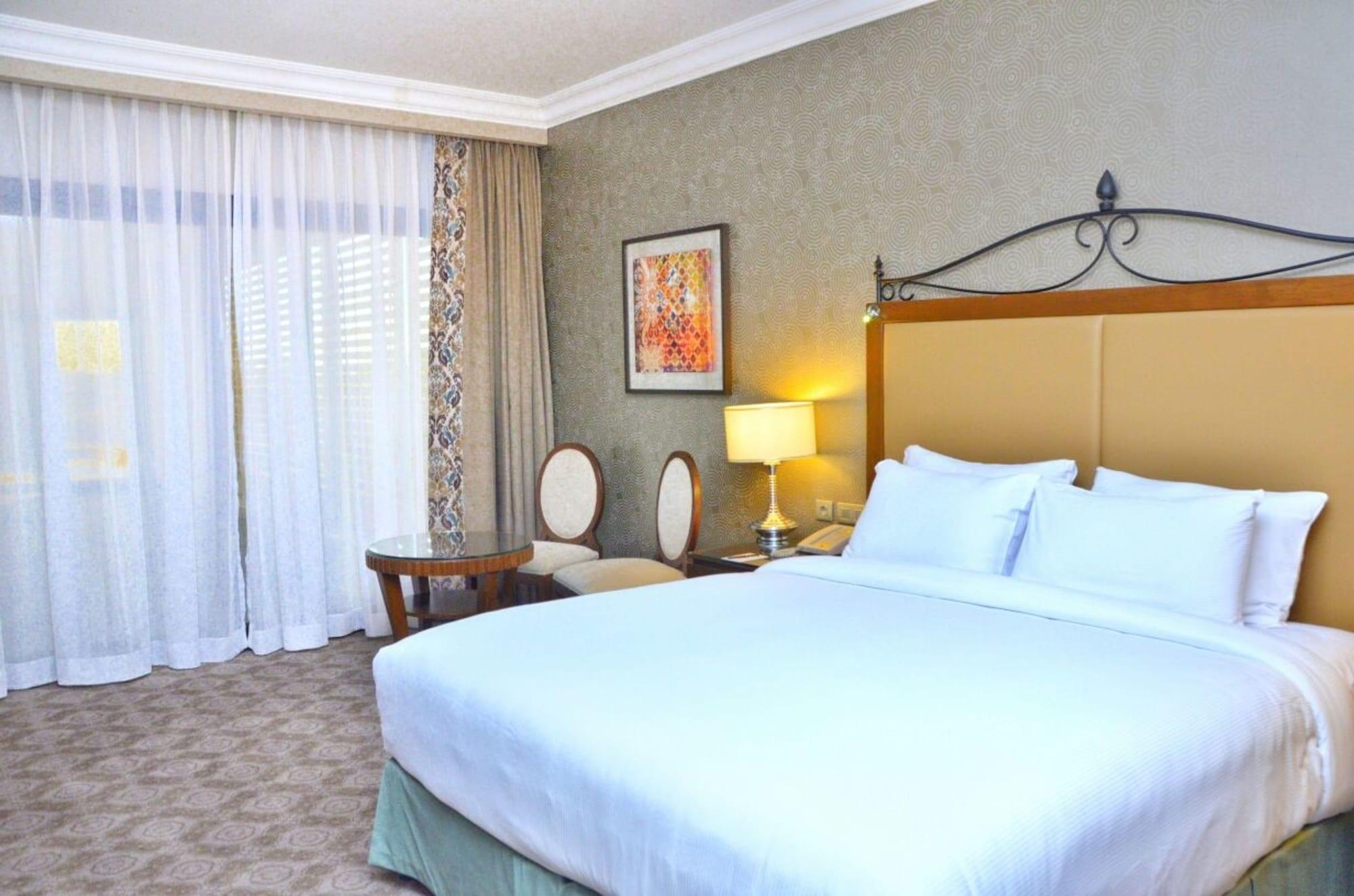 Hilton Alexandria King'S Ranch Hotel King Mariout Zewnętrze zdjęcie A room at the hotel